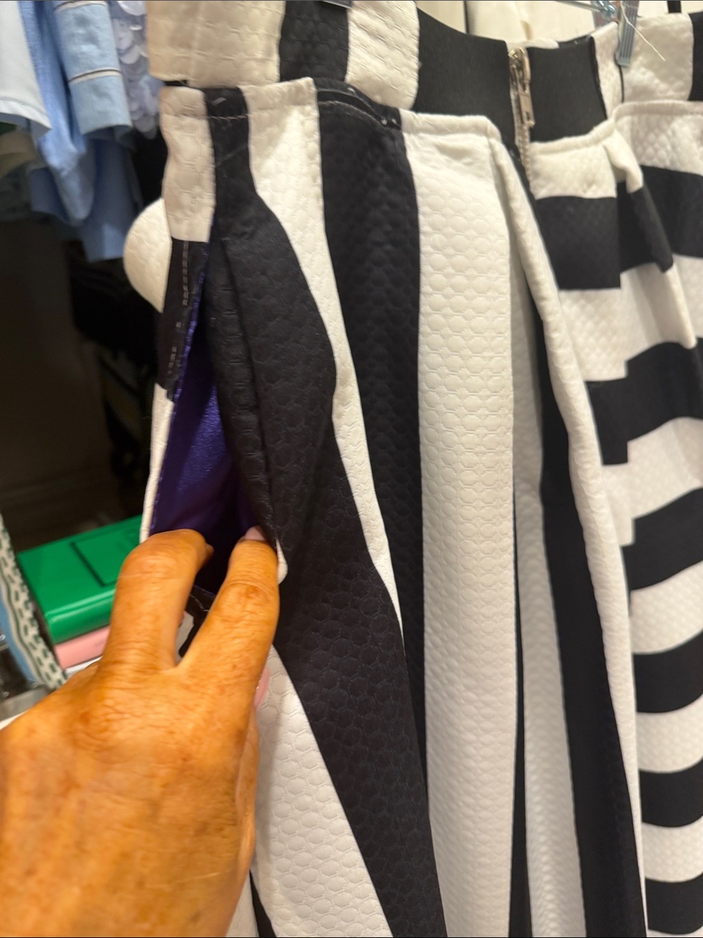 Milly Black and White Striped Women's maxi/full/a-line skirt. - Picture 5 of 6